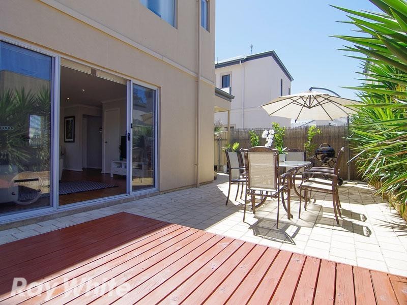 42 Nilpena Avenue, Park Holme SA 5043