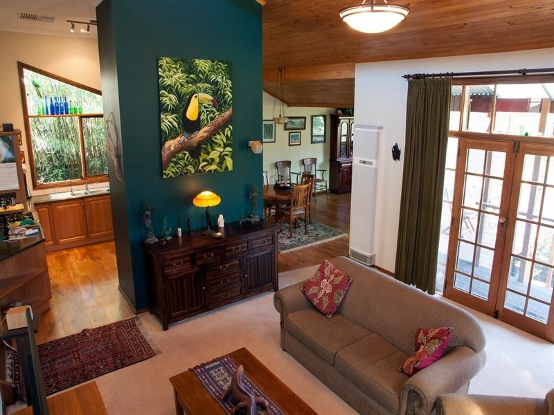 9 Sylvia Court, Coromandel Valley SA 5051