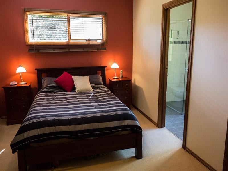 9 Sylvia Court, Coromandel Valley SA 5051