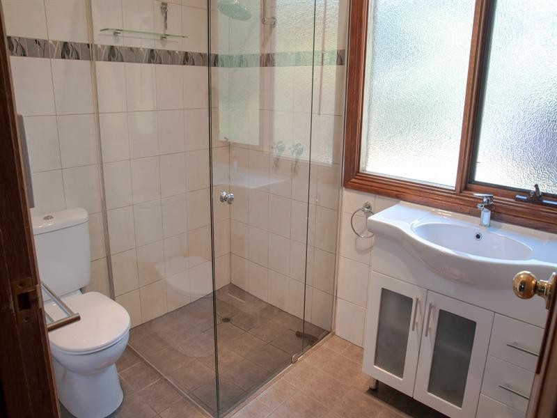 9 Sylvia Court, Coromandel Valley SA 5051