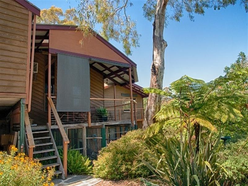 9 Sylvia Court, Coromandel Valley SA 5051