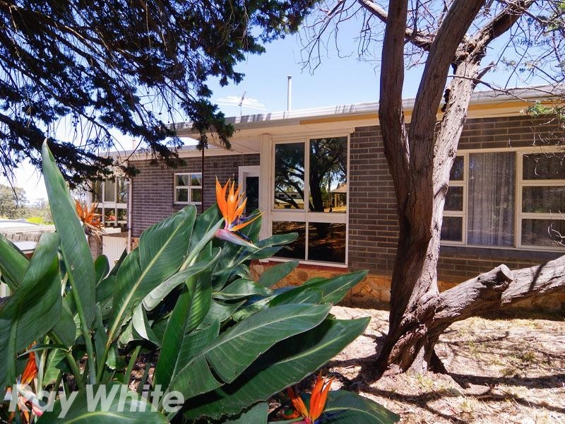 74 Gloucester Avenue, Belair SA 5052