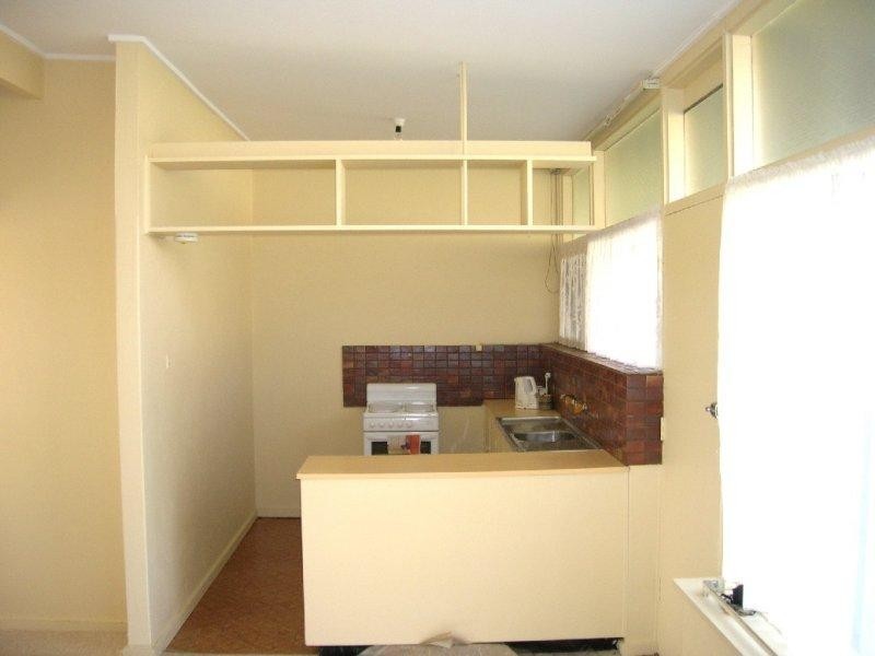 2/5 Barry Road, Oaklands Park SA 5046