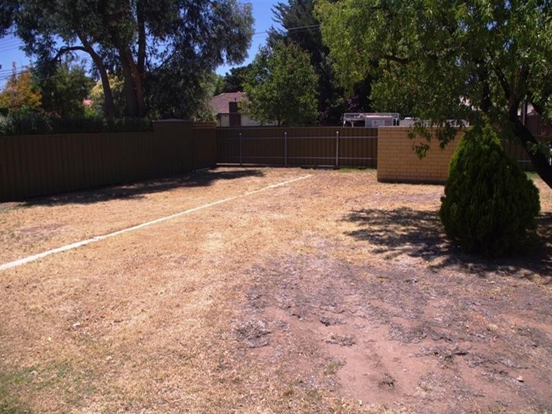 2/5 Barry Road, Oaklands Park SA 5046