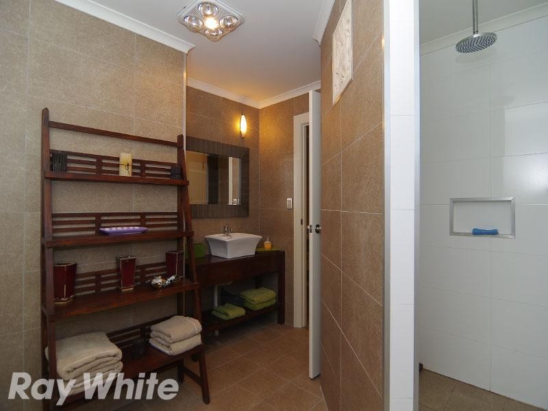 17 heather Drive, Coromandel Valley SA 5051