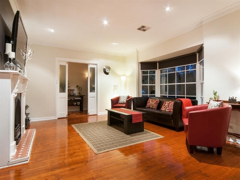 7 Pine Grove, Belair SA 5052