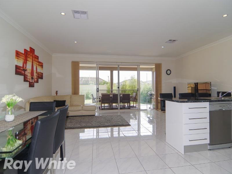 6 Doradilla Avenue, Seacombe Gardens SA 5047