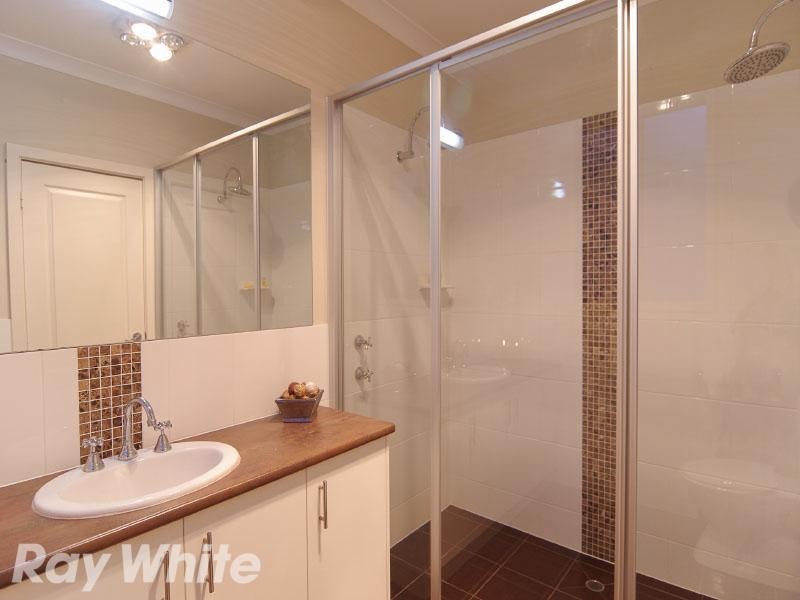 16 Salvador Street, Flagstaff Hill SA 5159