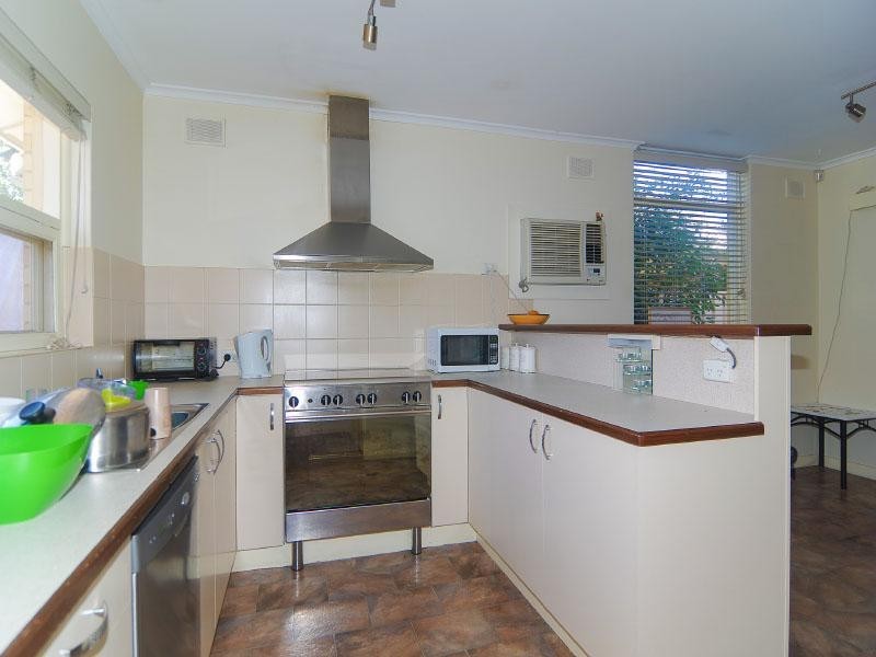 11 Jasmine Avenue, Marion SA 5043