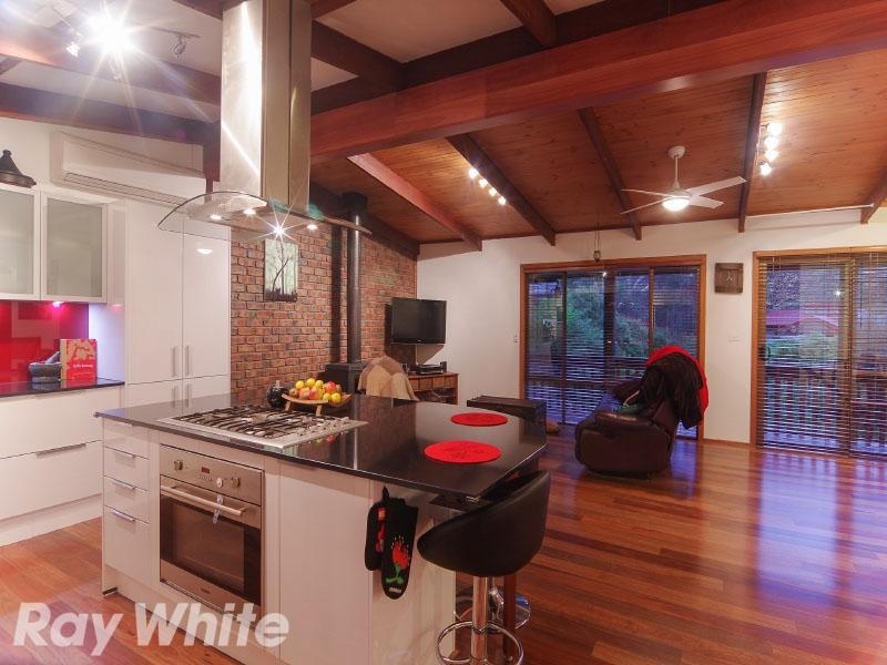 25 Oakdene Crescent, Coromandel Valley SA 5051