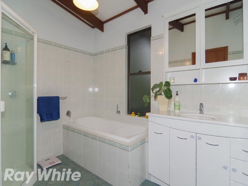 25 Oakdene Crescent, Coromandel Valley SA 5051