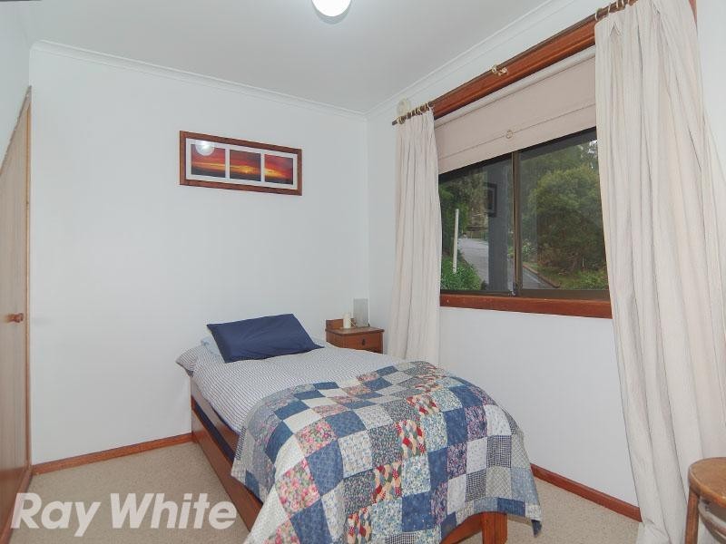 25 Oakdene Crescent, Coromandel Valley SA 5051