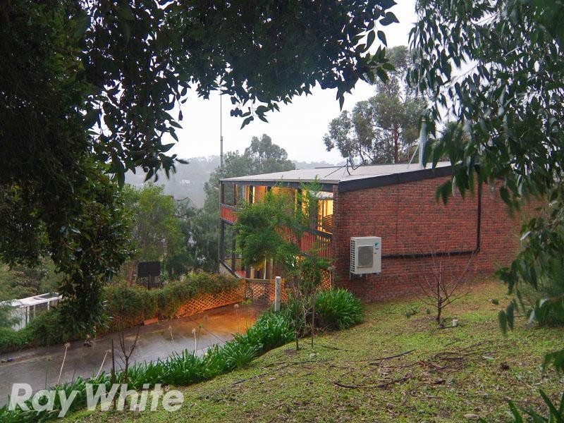 25 Oakdene Crescent, Coromandel Valley SA 5051