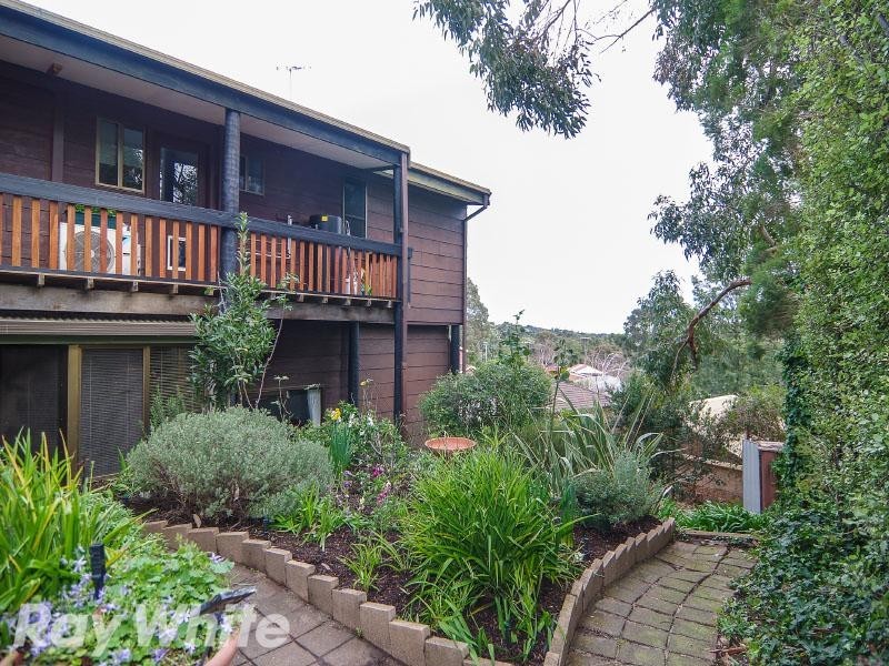 25 Oakdene Crescent, Coromandel Valley SA 5051