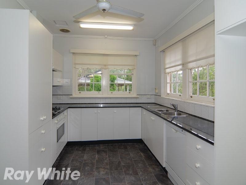 4 Boronia Avenue, Coromandel Valley SA 5051