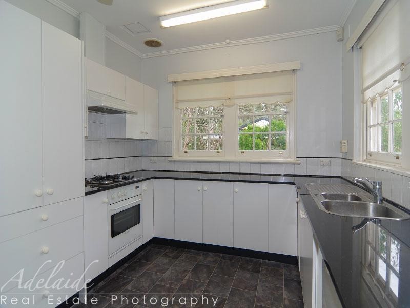 4 Boronia Avenue, Coromandel Valley SA 5051