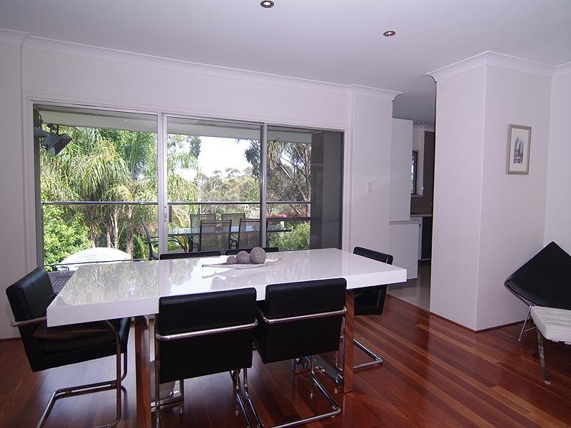 4 St Georges Terrace, Bellevue Heights SA 5050