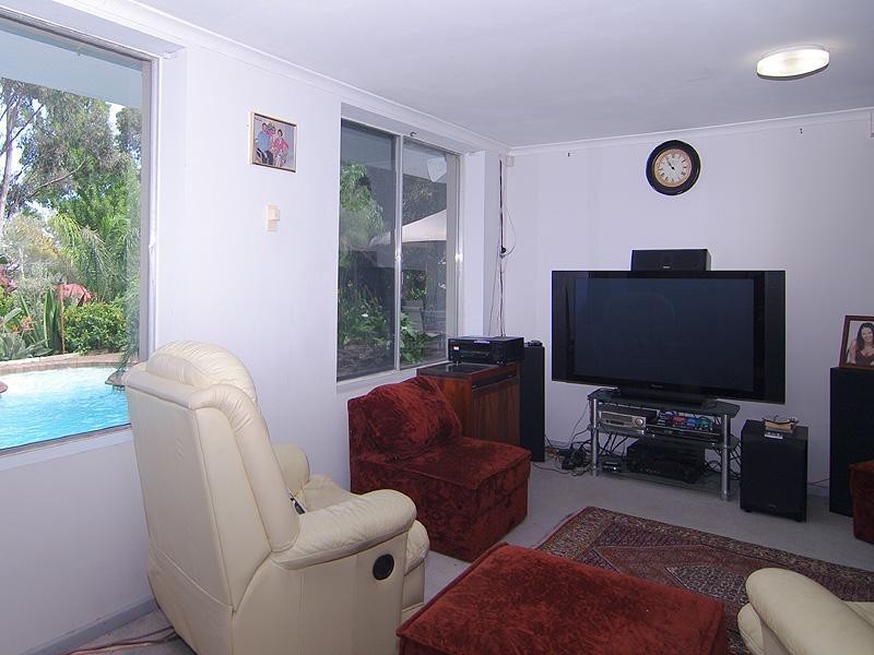 4 St Georges Terrace, Bellevue Heights SA 5050