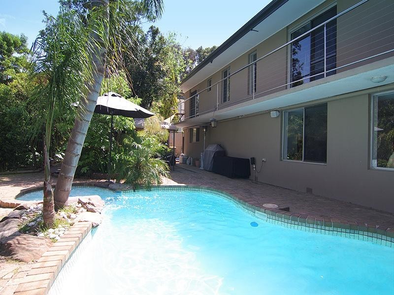 4 St Georges Terrace, Bellevue Heights SA 5050