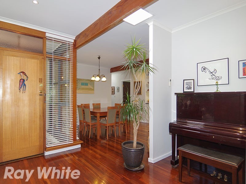 11 Douglas Street, Eden Hills SA 5050