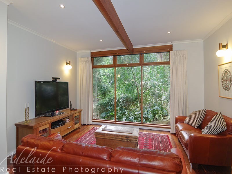 11 Douglas Street, Eden Hills SA 5050