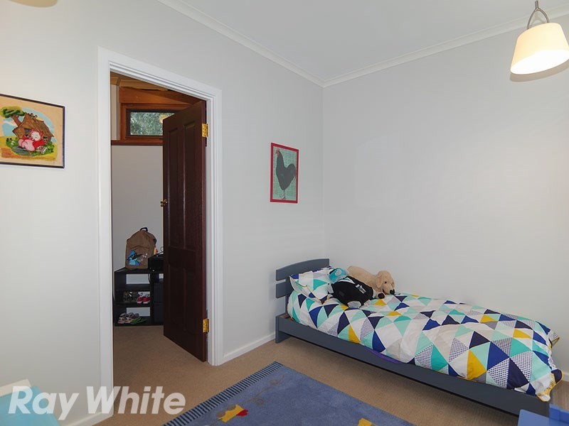 11 Douglas Street, Eden Hills SA 5050