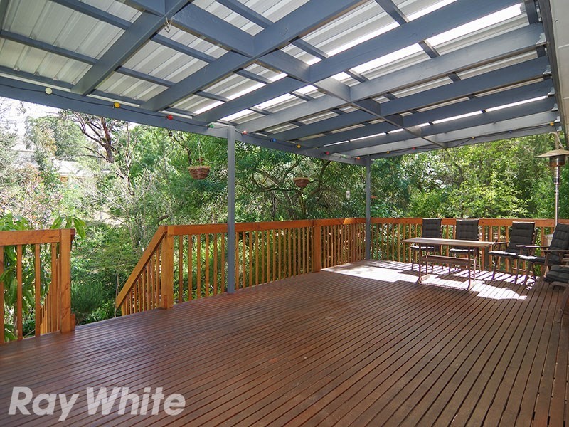 11 Douglas Street, Eden Hills SA 5050