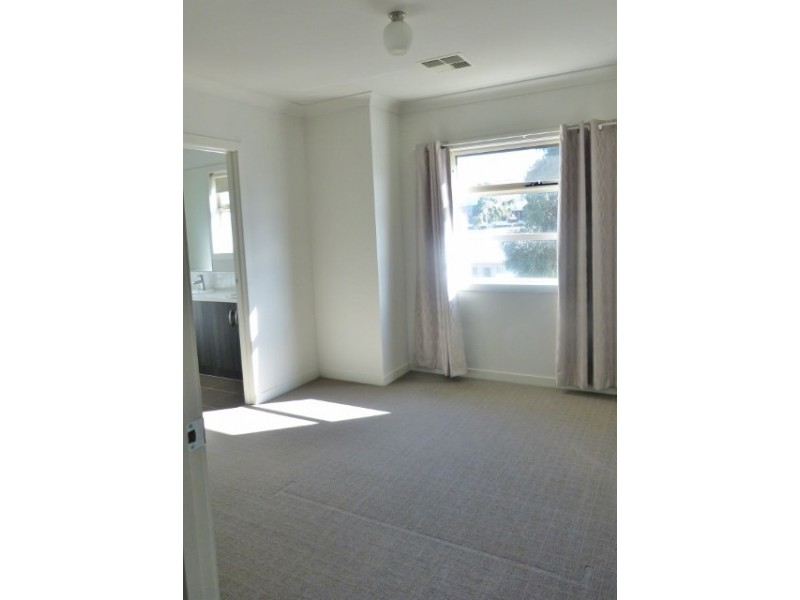 16A Kingston Avenue, Seacombe Gardens SA 5047