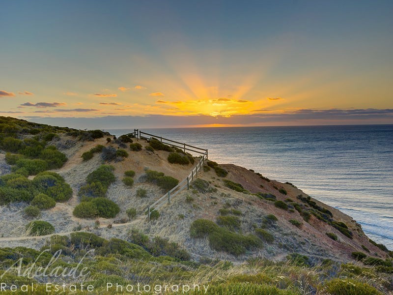 13 Petrel Close, Hallett Cove SA 5158