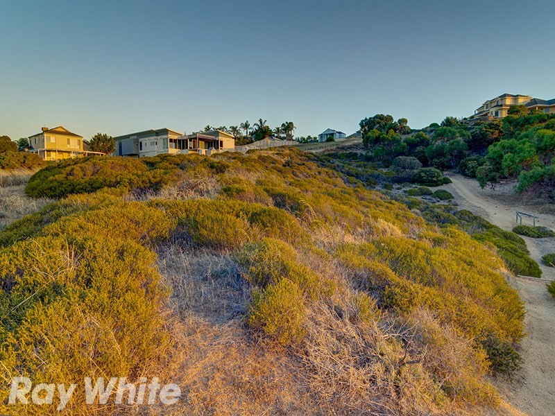 13 Petrel Close, Hallett Cove SA 5158