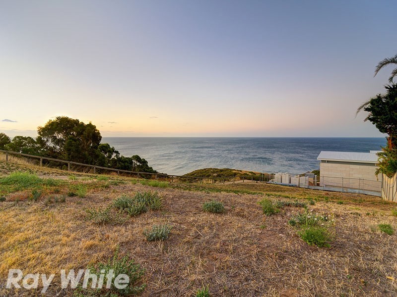 13 Petrel Close, Hallett Cove SA 5158