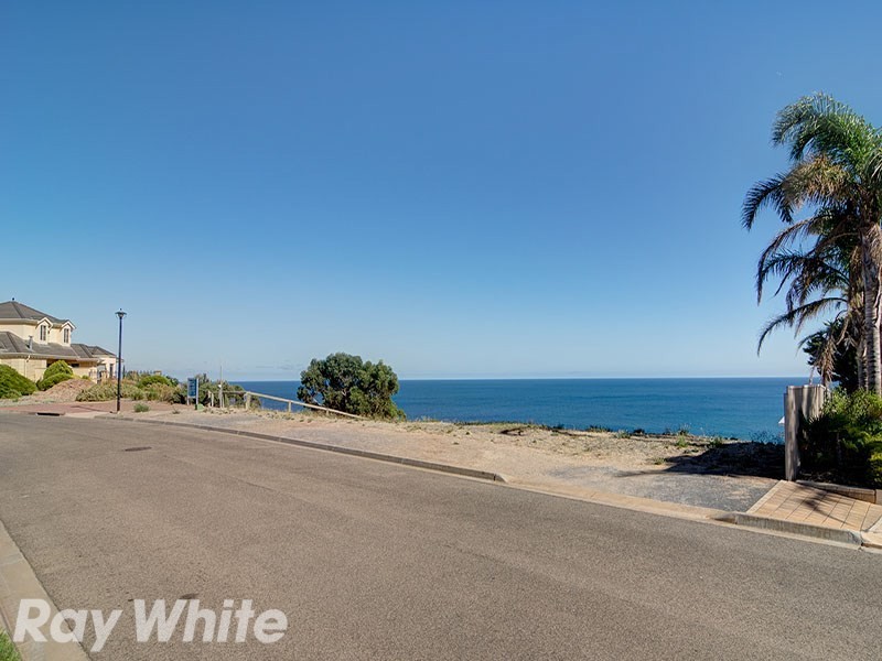 13 Petrel Close, Hallett Cove SA 5158
