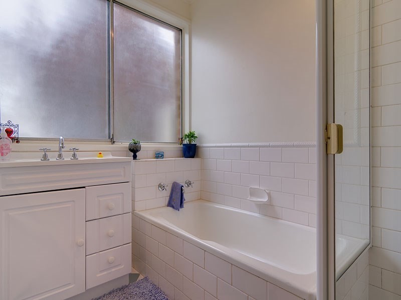 2 Norman Court, Coromandel Valley SA 5051