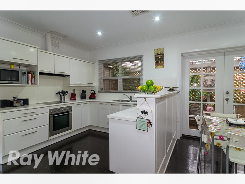 182 Coromandel Parade, Coromandel Valley SA 5051