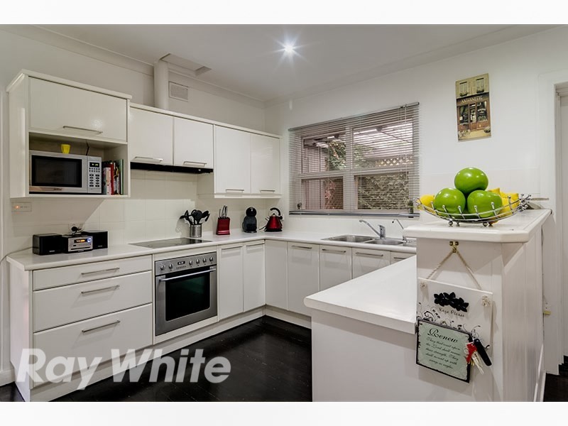 182 Coromandel Parade, Coromandel Valley SA 5051