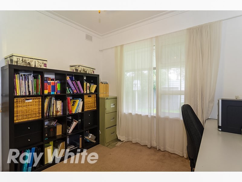 182 Coromandel Parade, Coromandel Valley SA 5051