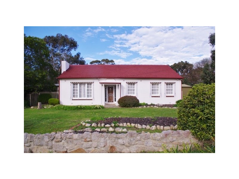 4 Hill Road, Eden Hills SA 5050
