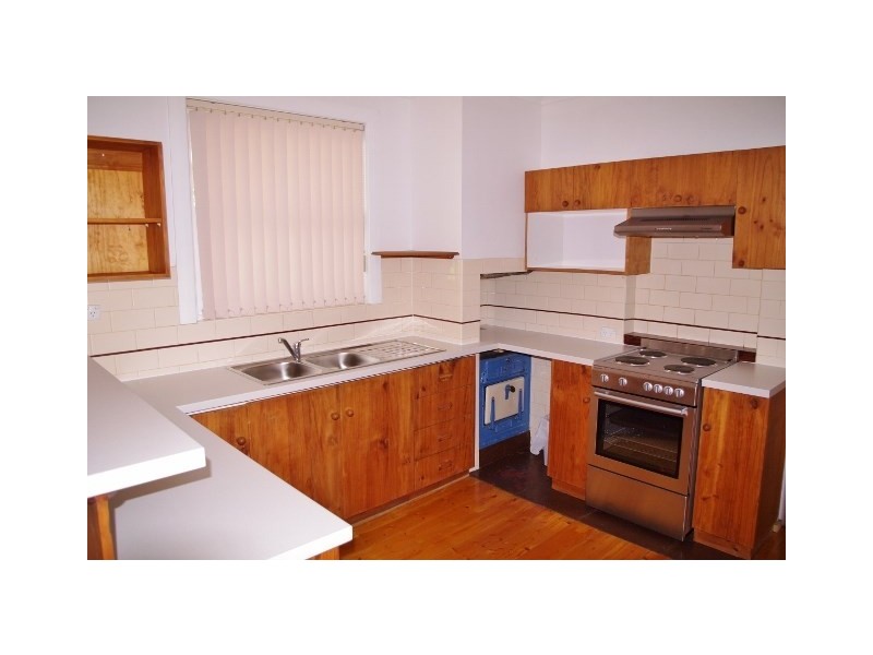 4 Hill Road, Eden Hills SA 5050