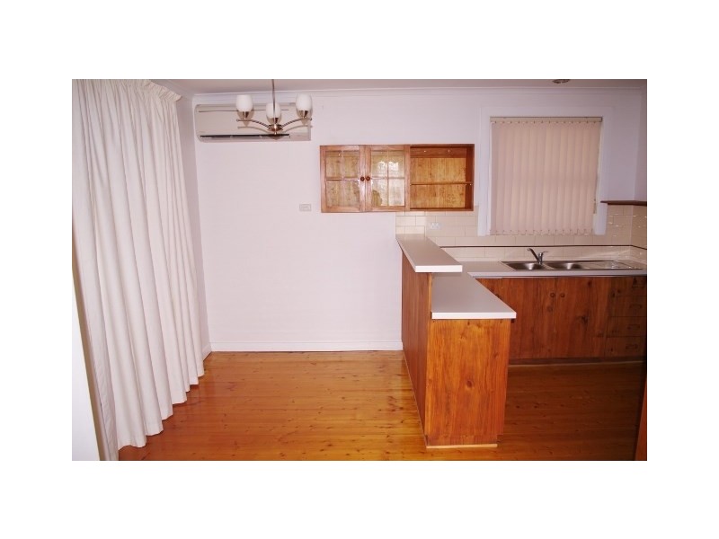 4 Hill Road, Eden Hills SA 5050