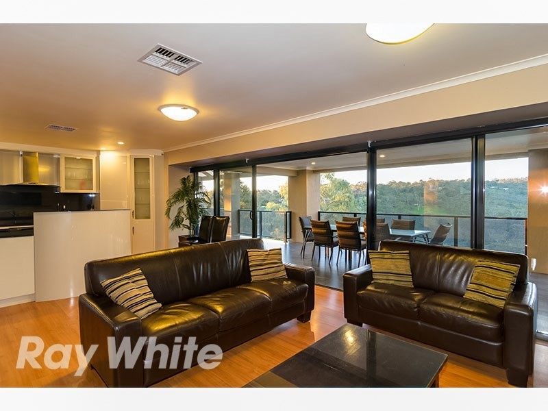 8 Baeckea Place, Eden Hills SA 5050