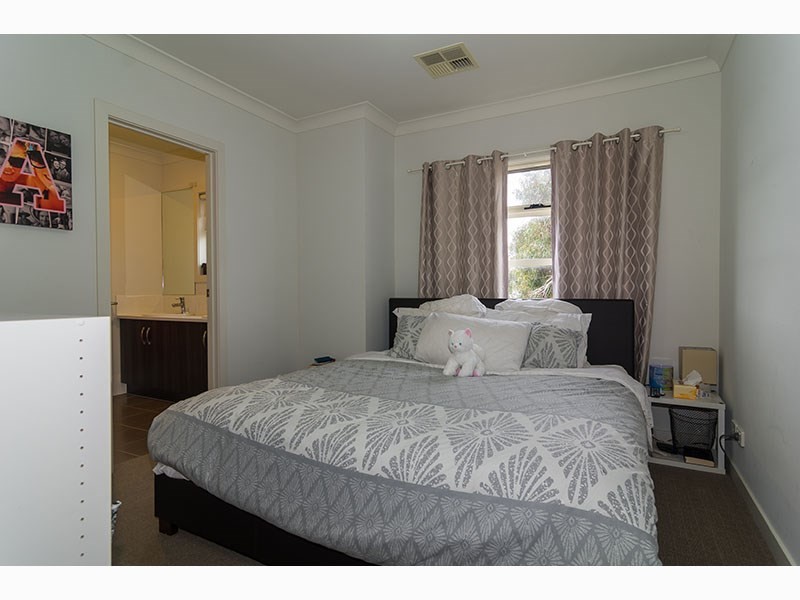 16A Kingston Avenue, Seacombe Gardens SA 5047