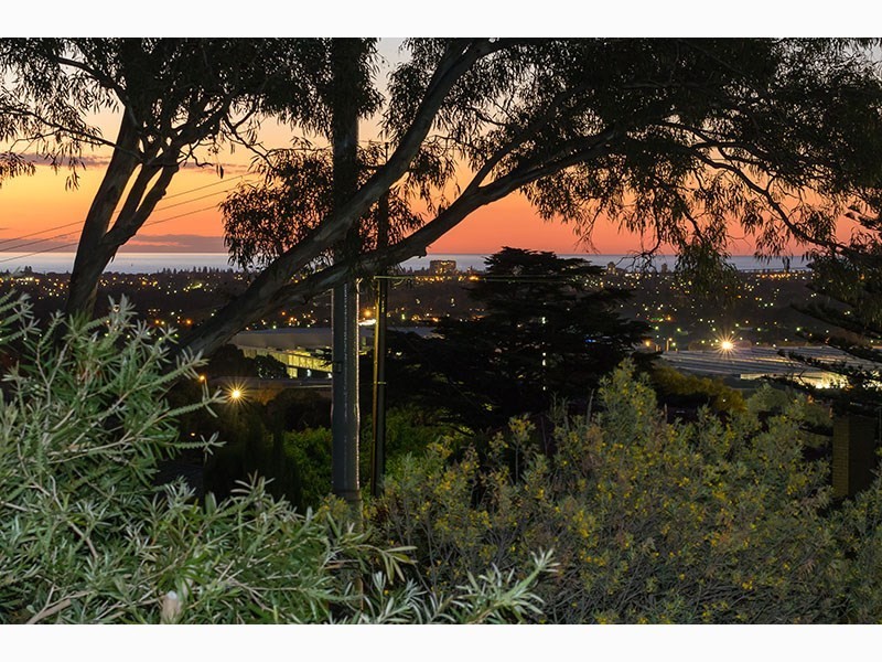 16 Hillcrest Drive, Eden Hills SA 5050