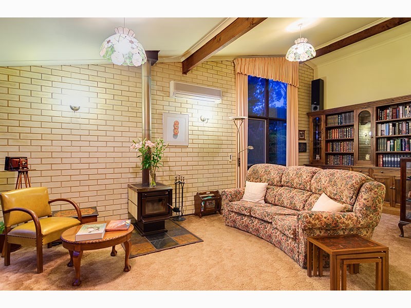 17 Ellis Avenue, Eden Hills SA 5050