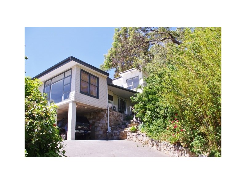 11 Winding Way, Belair SA 5052