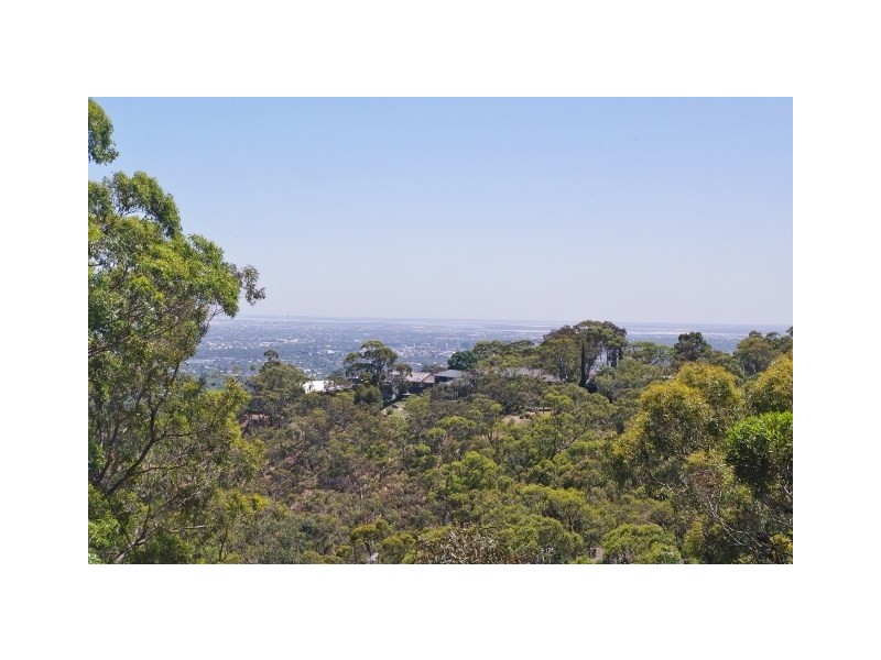 11 Winding Way, Belair SA 5052