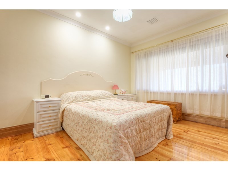 3 Eden Avenue, Bellevue Heights SA 5050