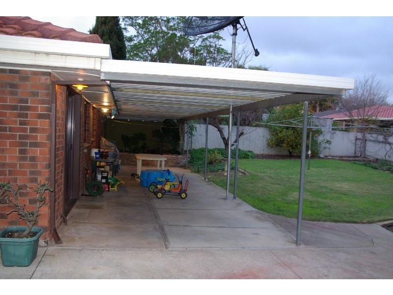 4 Stoneyhill Street, Reynella East SA 5161