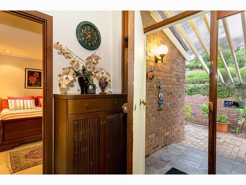 9 Goldsack Avenue, Coromandel Valley SA 5051