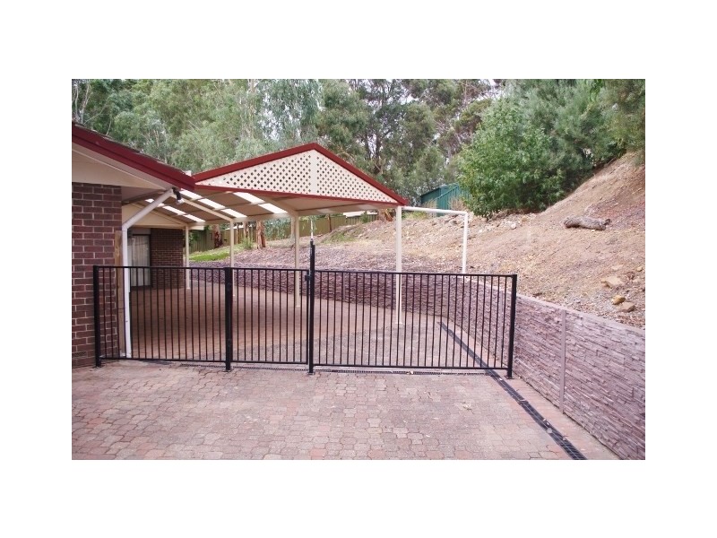 9 Neville Street, Coromandel Valley SA 5051