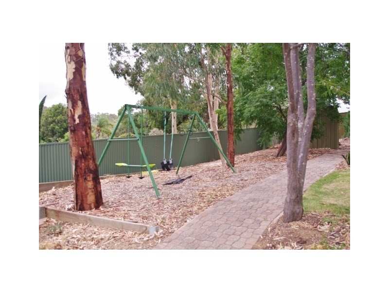 9 Neville Street, Coromandel Valley SA 5051